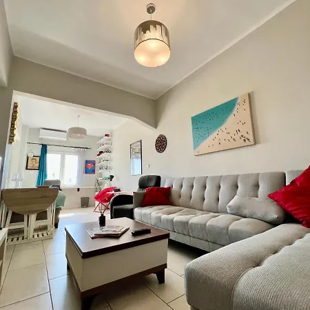 Center/navarinou Modern Apt. With Queen Bed